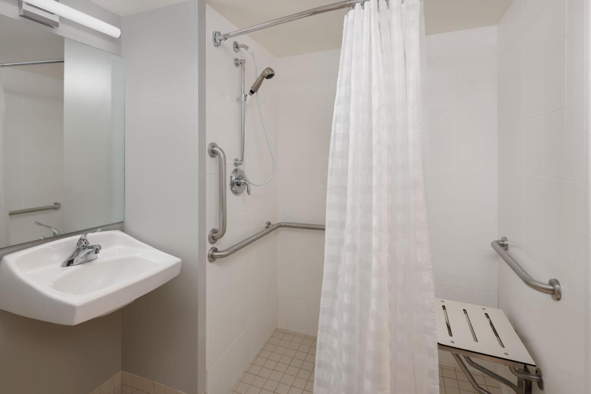 Towneplace Suites By Marriott Финдли Экстерьер фото